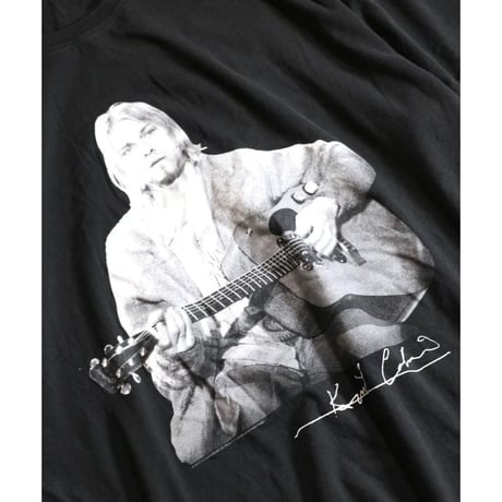 THRIFTY LOOK  KURT COBAIN TEE