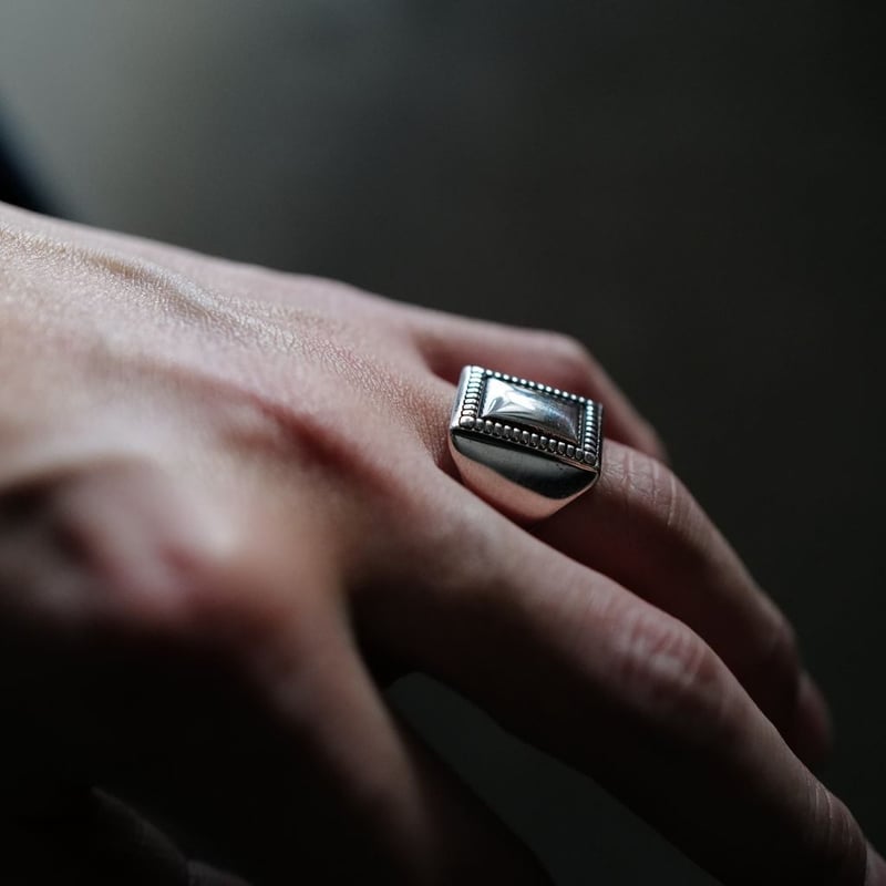 XOLO JEWELRY Square Mirror Ring | MAROON