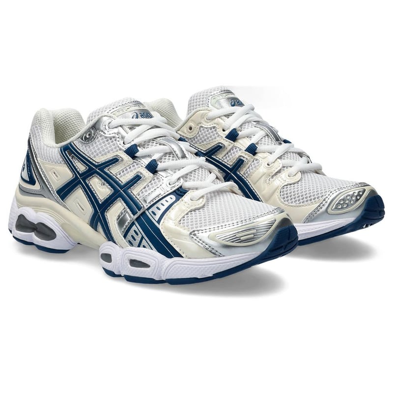 ASICS GEL-NIMBUS 9（White/Light Indigo） | MAROON