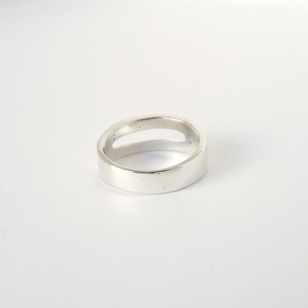 XOLO JEWELRY Dig Ring | MAROON