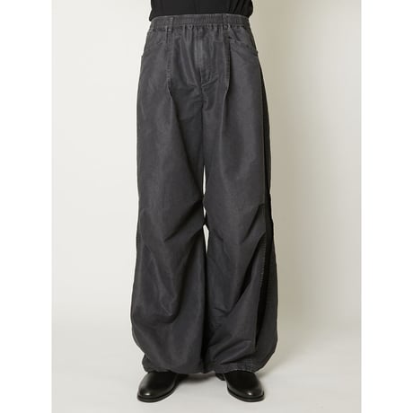 TAAKK TUCKED BALLOON DENIM