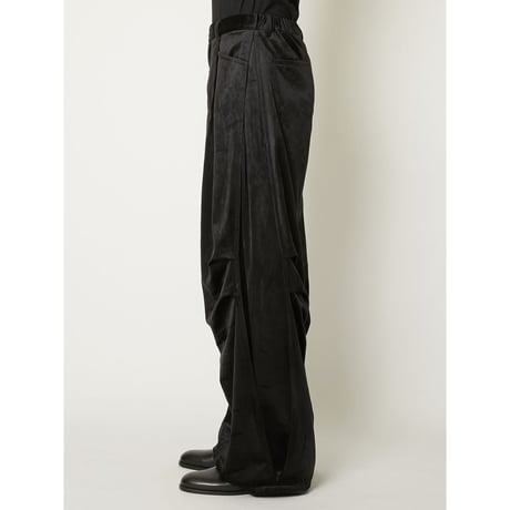 TAAKK DRAPED VELVET TUCK PANTS