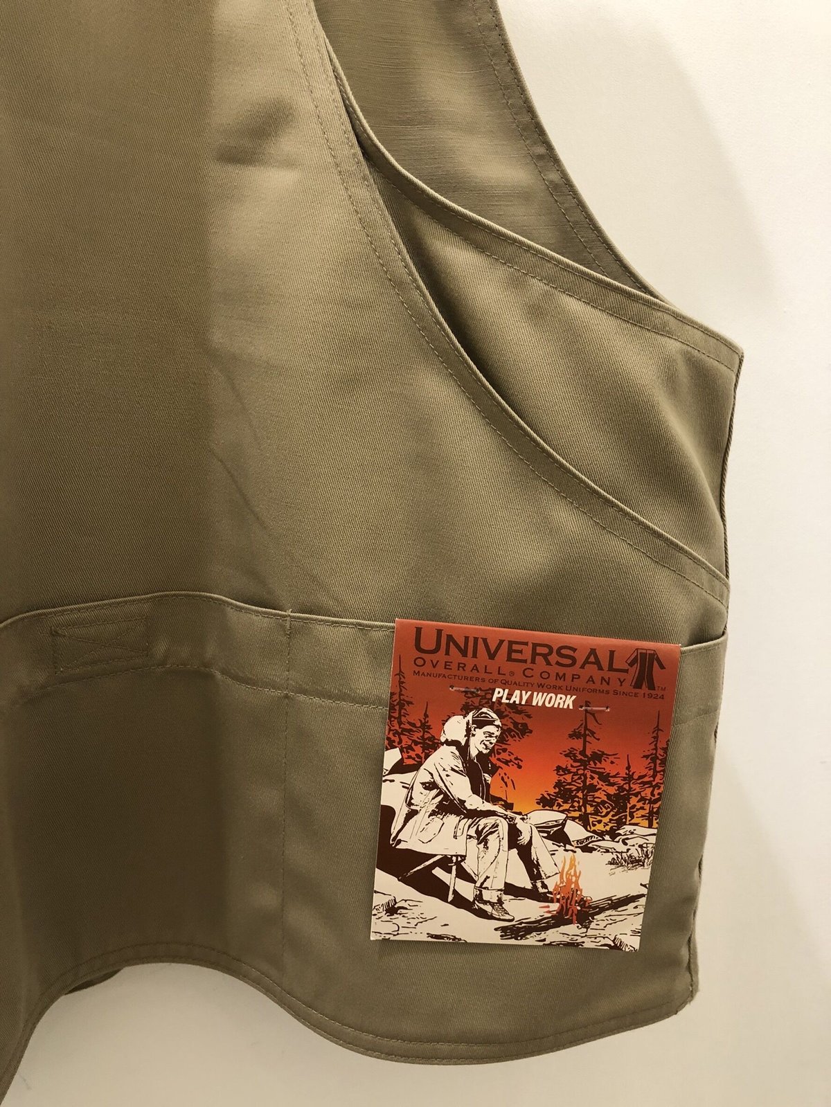 UNIVERSAL OVERALL PLAY VEST | MAROON