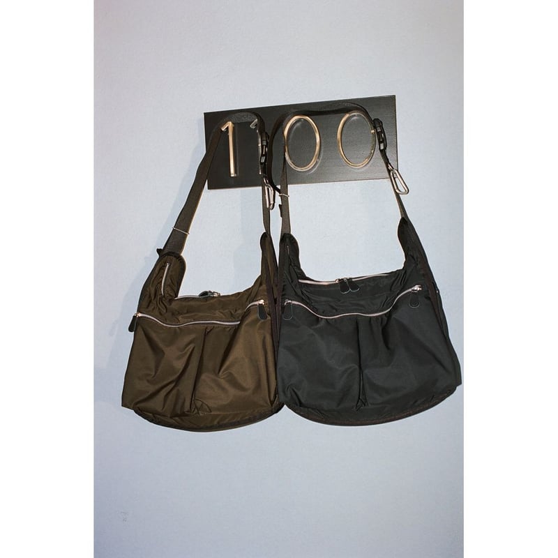 VAINL ARCHIVE POTR SHOULDER BAG | MAROON