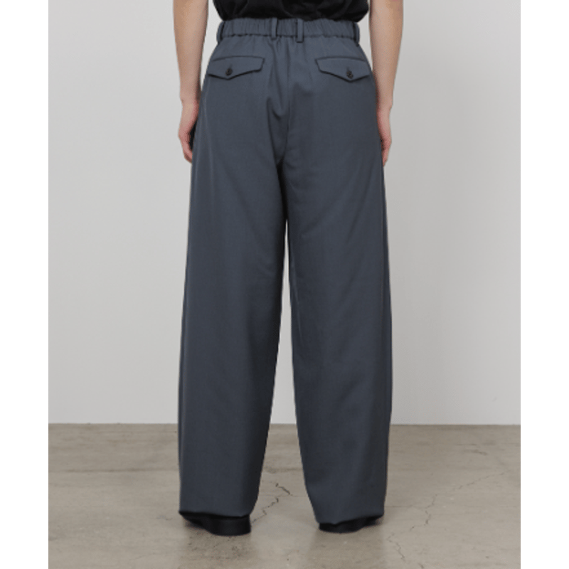 予約商品】MARKAWARE TRIPLE PLEATED WIDE TROUSERS |