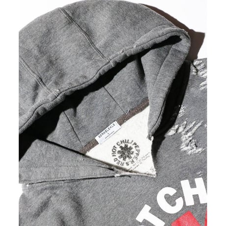 THRIFTY LOOK  worn-out rhcp asterisk