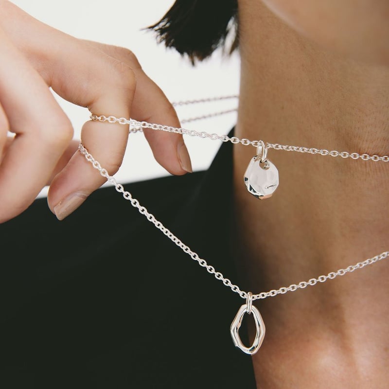 GARNI Crockery Pendant - S | MAROON