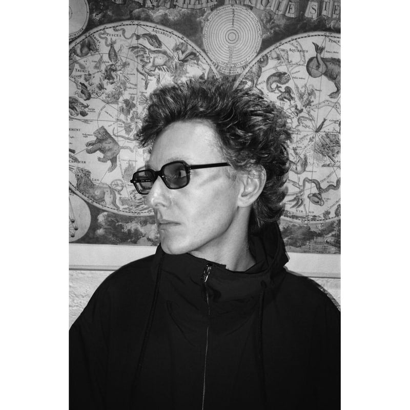 VAINL ARCHIVE BUGGE-VA | MAROON