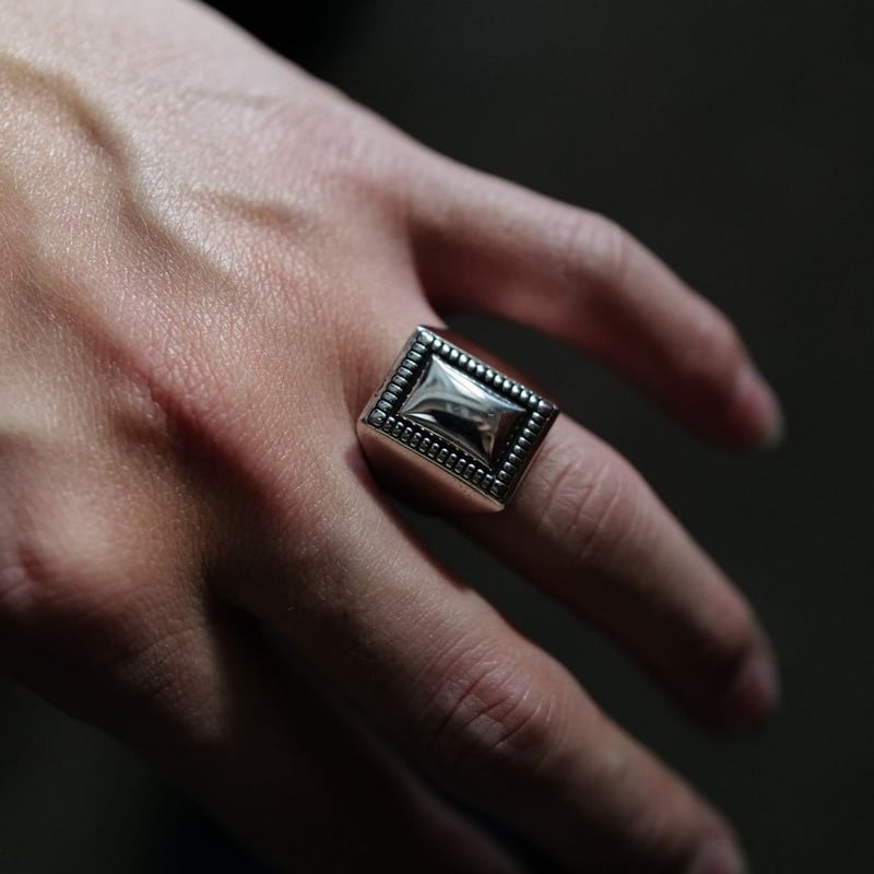 XOLO JEWELRY Square Mirror Ring | MAROON