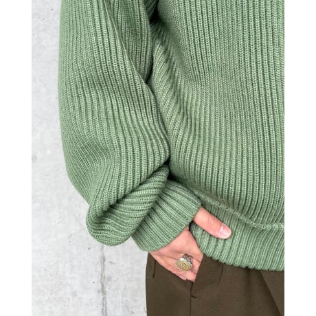 AMBERGLEAM Warm Henry Sweater