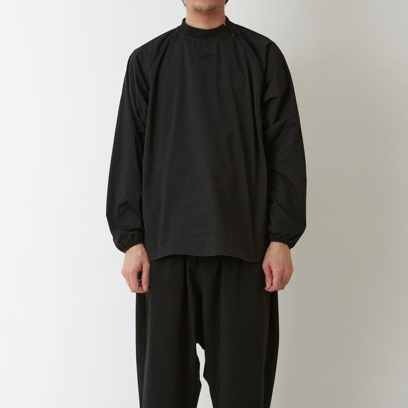 UMBRO × WM プルオーバー WHITE MOUNTAINEERING WM × UMBRO PULLOVER | MAROON