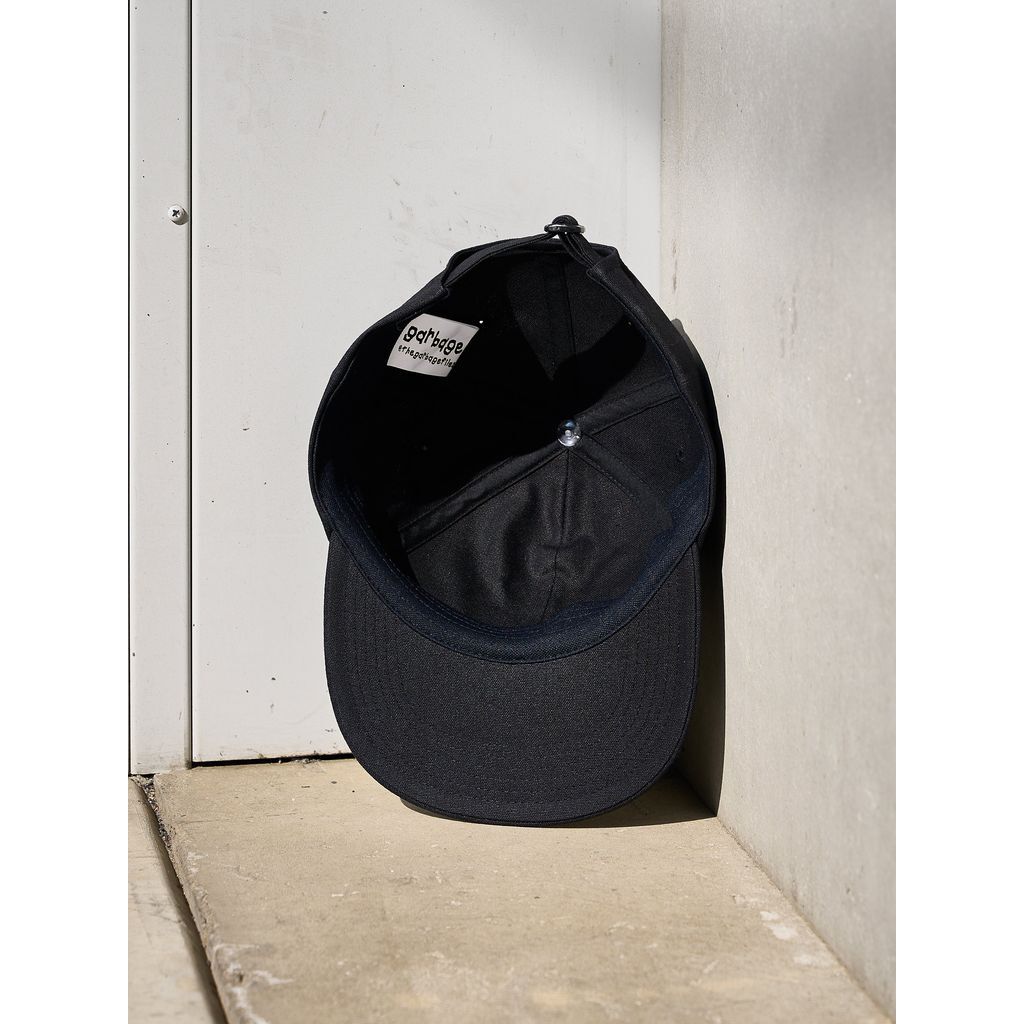 GARBAGE HARD BRIM 6 PANEL CAP LOW (SOLIDARITY)