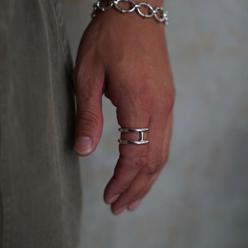 XOLO JEWELRY H Ring | MAROON