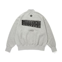 CITY COUNTRY CITY EMBROIDERED LOGO HALF ZIP SWEATSHIRT_UREI