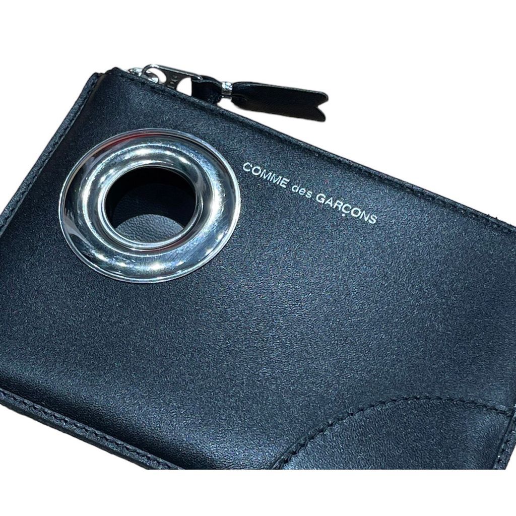 正規品未使用 コムデギャルソン Silver eyelet Wallet COMME des GARCONS WALLET＞ SILVER EYELET/ポーチ