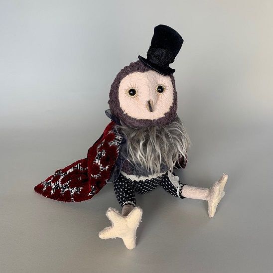 フクロウ紳士（ぬいぐるみ）制作：ami大久保美江 | 心しか泊まれない