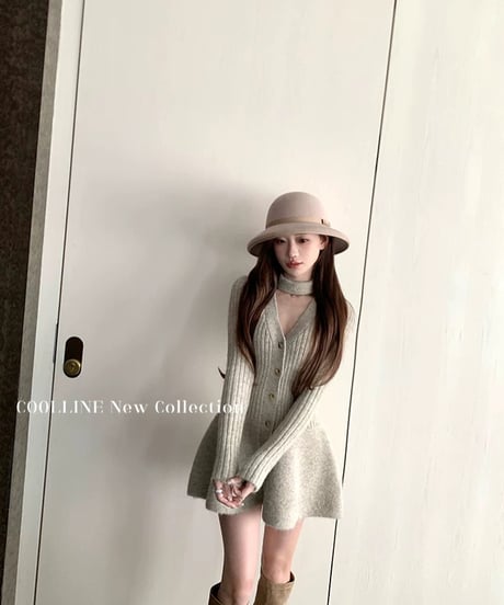 Halter Neck Knit OP