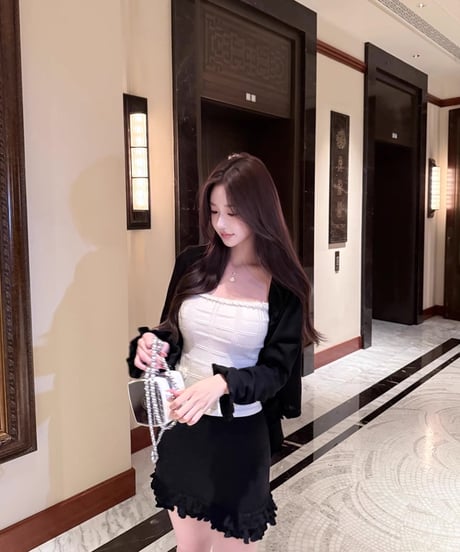 Elegant Webbing Knit Vest