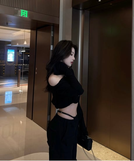 Sexy Fake shorts Cargo Pants& Hoodie Tops