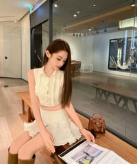 Ruffle cropped Vest + Pleated Mini Skirt【White】