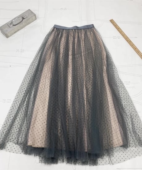 Elegant Mesh Pleate Long Skirt