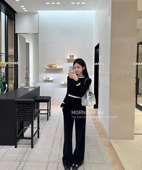 Flare Hem Knit Sweater【Black】