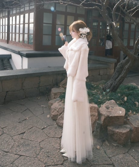 Elegant Mesh Pleate Long Skirt