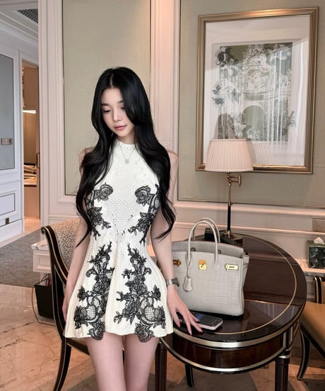 Elegant Lace Knit OP【※在庫あり5-7日後配送】