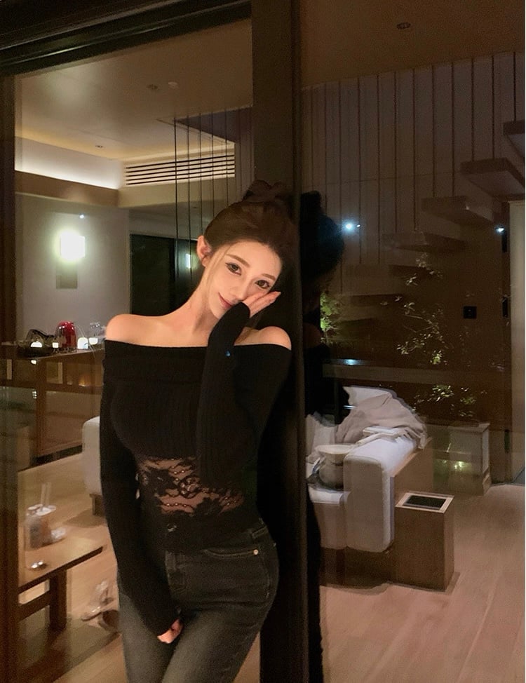 Lace Off Shoulder Knit Top | glancetokyo