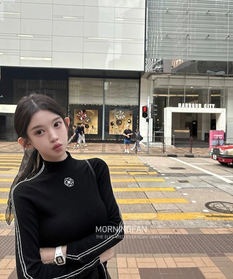 Embroidery Turtleneck Knit Top【Black】