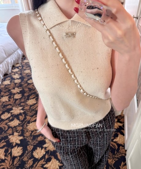 Ribbon Collar Sleeveless Knit Top