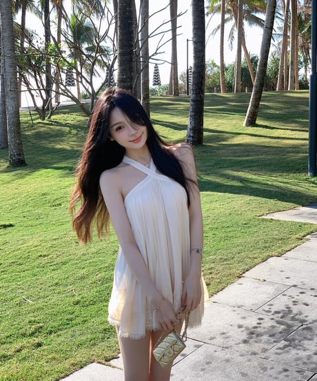 Chiffon Halter Neck Dress