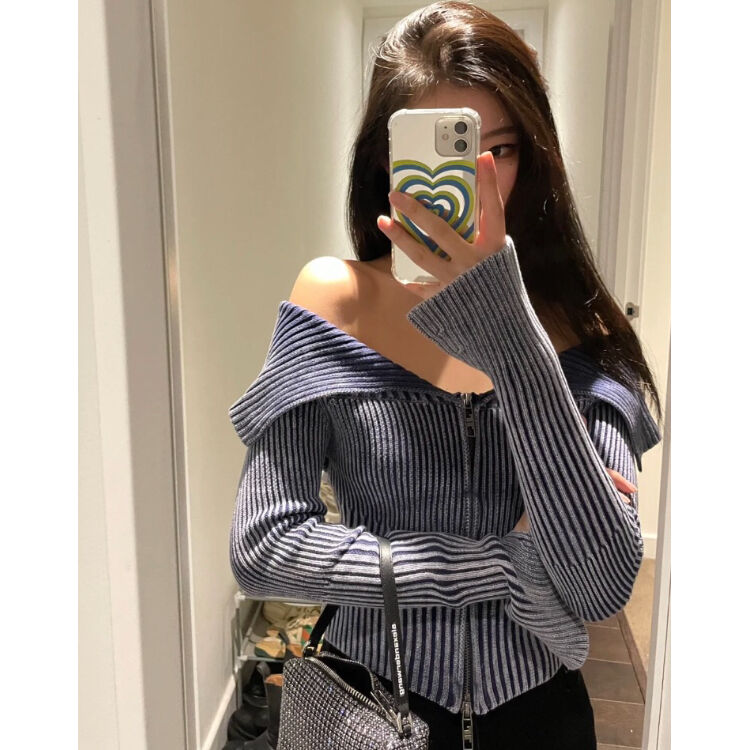 THE TOE tribeca off shoulder knit