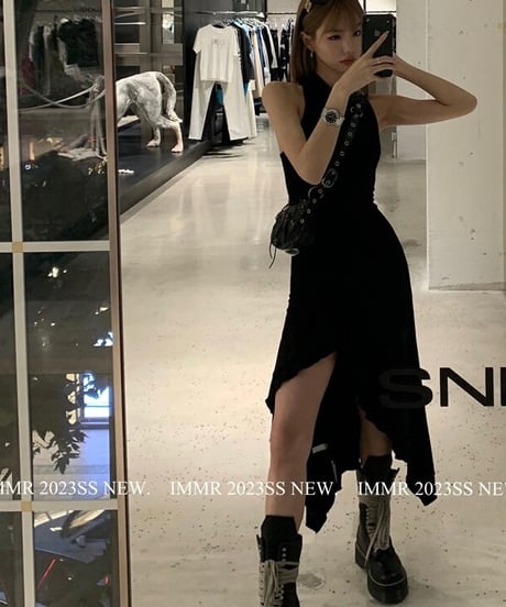 frill No sleeve OP