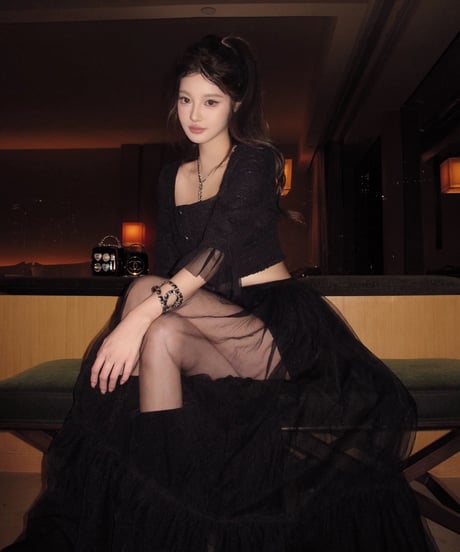 Black Swan Skirt【※在庫あり5日以内配送】