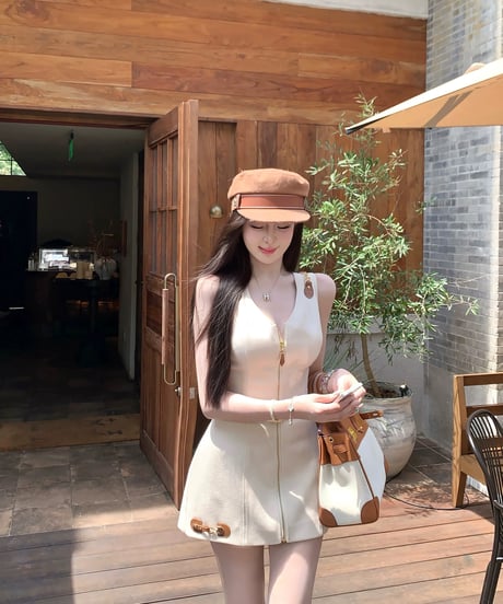 French Sleeveless Dress