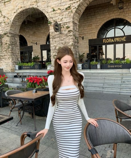 Striped Bandeau Slim-Fit  Knit OP