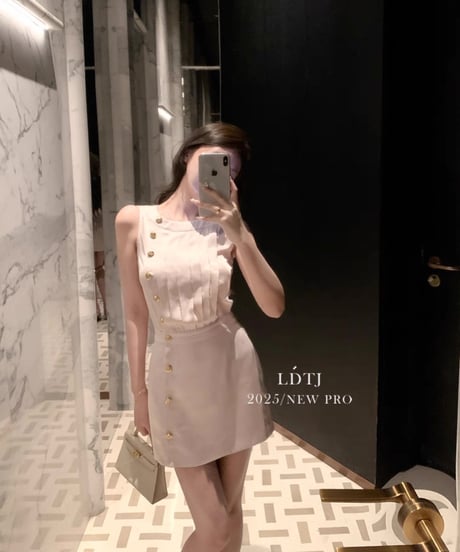 Elegant Pleats OP