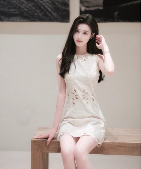 Leaf Embroidery Dress