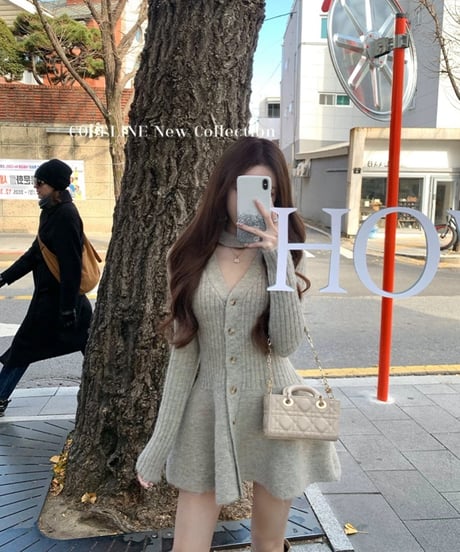 Halter Neck Knit OP