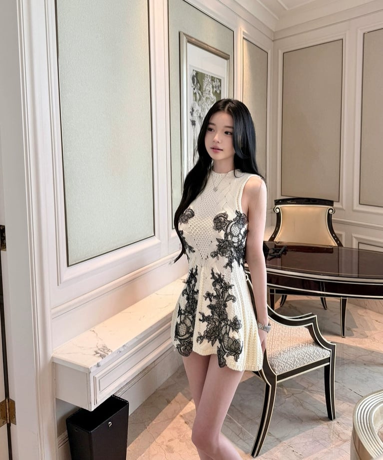 Elegant Lace Knit OP | glancetokyo