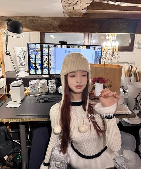 Flare Hem Knit Sweater【White】