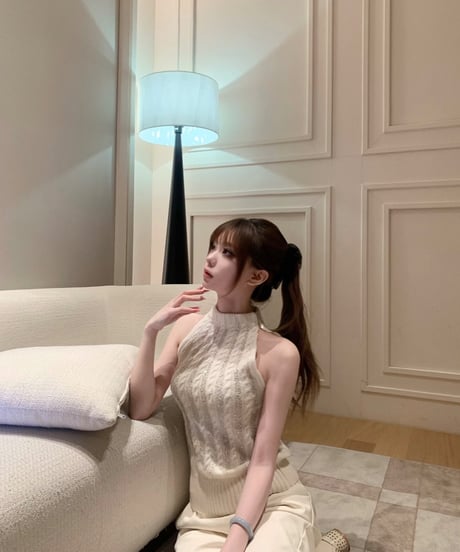 Rhinestone Cable Knit Sleeveless Top