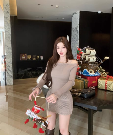 Off Shoulder Hollow Knit OP