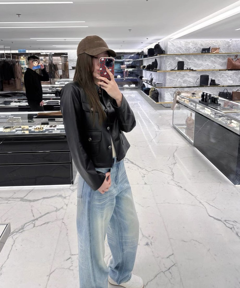 67d78dfeccd49ae1f9ab9f2f