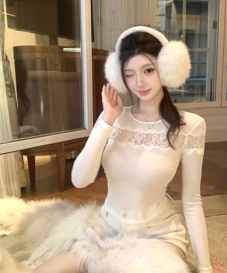 Lace Fit knit Top