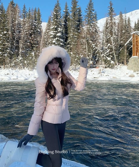 Slim Fit Fox Fur Down Jacket
