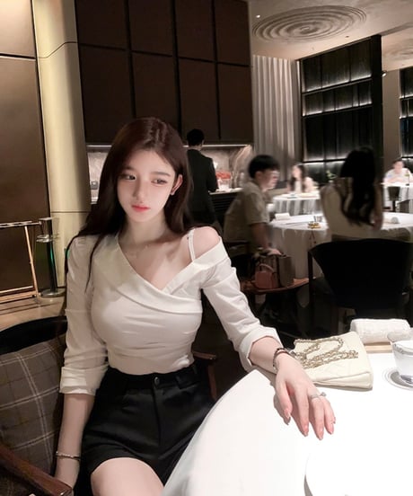 One Shoulder Strap Shirt