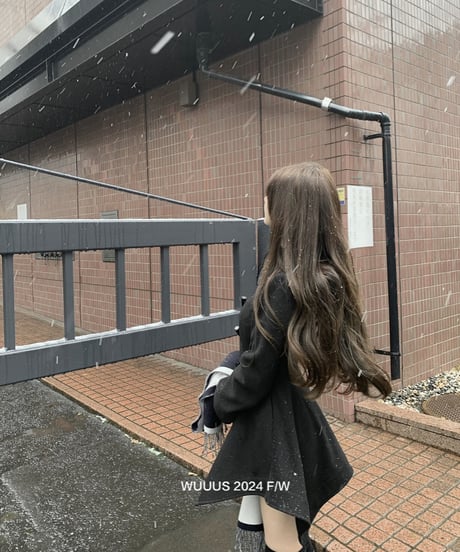 Vintage Irregular Hem Horn Button Jacket