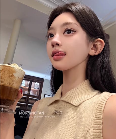 Ribbon Collar Sleeveless Knit Top